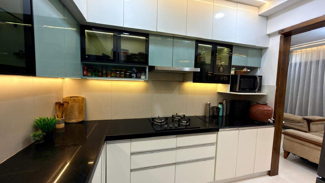 Furnished 2 BHK